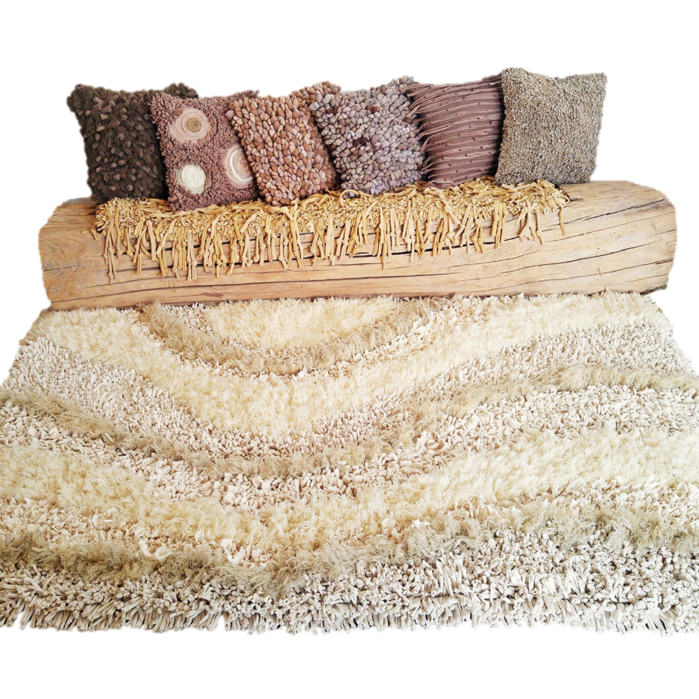 Mixed fiber freeform rug